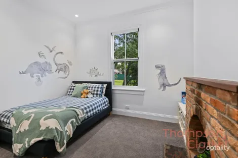 Property photo of 32 Roxburgh Street Lorn NSW 2320