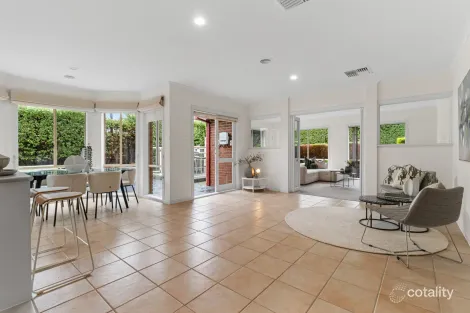 Property photo of 40 Hannora Crescent Croydon VIC 3136