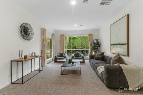 Property photo of 40 Hannora Crescent Croydon VIC 3136