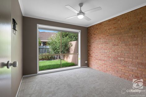 Property photo of 2/11 Conway Court Wodonga VIC 3690