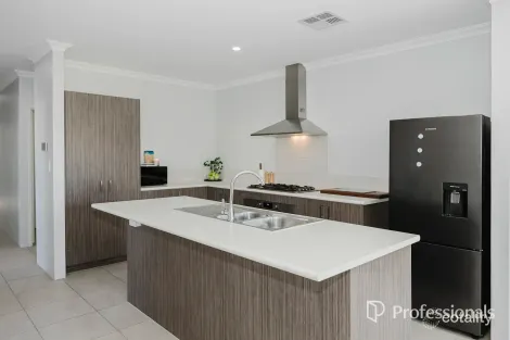Property photo of 7A Hythe Road Marangaroo WA 6064