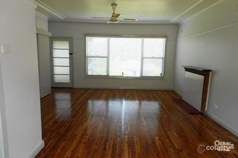 Property photo of 42 Beath Crescent Kahibah NSW 2290