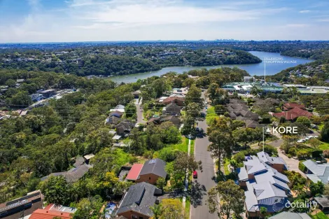 Property photo of 1/1-3 Bataan Close Illawong NSW 2234
