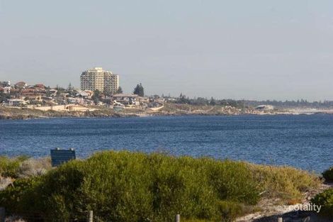 Property photo of 74/1 Padbury Circle Sorrento WA 6020