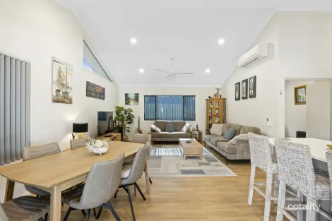 Property photo of 1/2-40 Koplick Road Chambers Flat QLD 4133