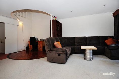 Property photo of 44 Chaseling Street Phillip ACT 2606