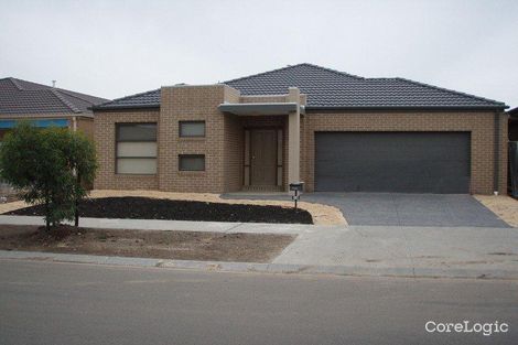 Property photo of 18 Middlesborough Drive Craigieburn VIC 3064