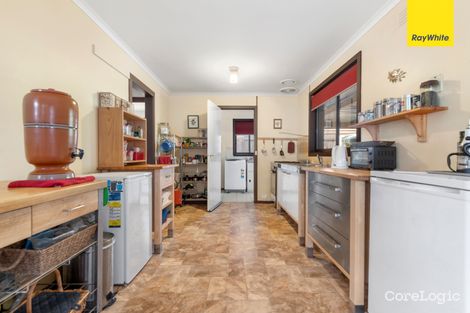 Property photo of 38 Lachlan Road Melton South VIC 3338