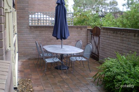 Property photo of 64 Barnet Close Phillip ACT 2606