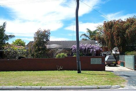 12 Hargreaves Rd, Coolbellup, WA 6163