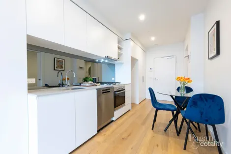 Property photo of 215/64 Keilor Road Essendon North VIC 3041