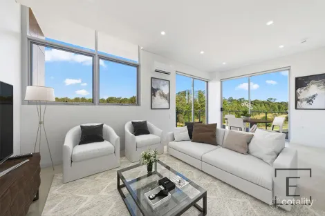 111/98 Lakeside Pde, Jordan Springs, NSW 2747