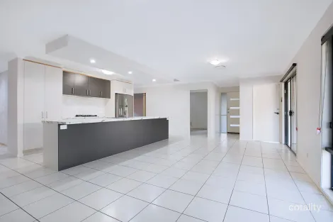 Property photo of 4 Angophora Close Narangba QLD 4504