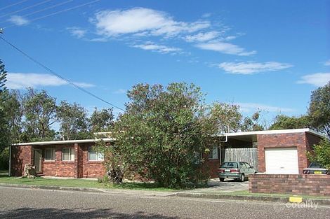 84 Chepana St, Lake Cathie, NSW 2445