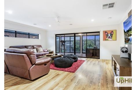 Property photo of 32 Castillo Avenue Clyde North VIC 3978