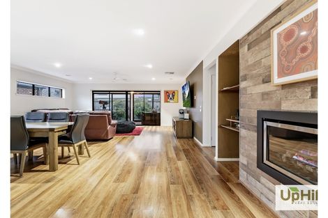 Property photo of 32 Castillo Avenue Clyde North VIC 3978