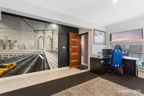 Property photo of 8 Keats Way Fraser Rise VIC 3336