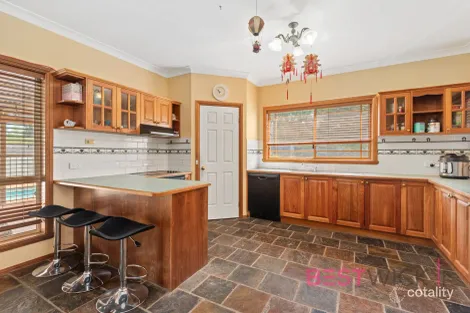 Property photo of 3 Denver Place Robin Hill NSW 2795