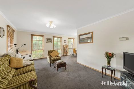 Property photo of 1 Jum Jum Close Croydon Hills VIC 3136