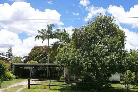 28 Cole St, Booval, QLD 4304