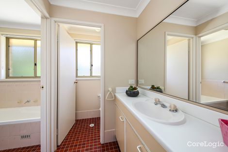 Property photo of 14 Amber Place Bass Hill NSW 2197