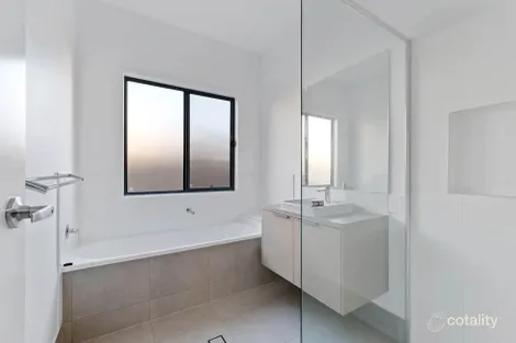 Property photo of 21 Bradley Crescent Nirimba QLD 4551