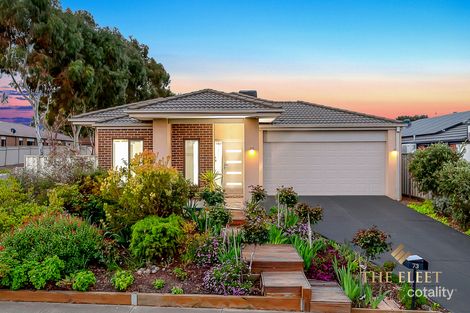 Property photo of 73 Rockpool Road Truganina VIC 3029