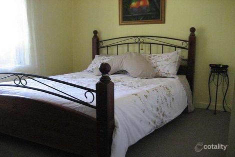 Property photo of 31 Phoenix Avenue Clare SA 5453