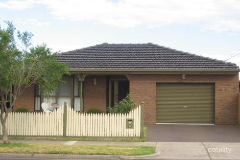 18 Victoria St, Altona Meadows, VIC 3028