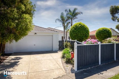 61 Greenwood Dr, Carrum Downs, VIC 3201