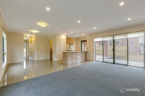Property photo of 1B Goldwood Drive Alfredton VIC 3350