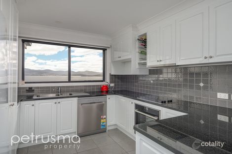 Property photo of 3/654 Oceana Drive Tranmere TAS 7018