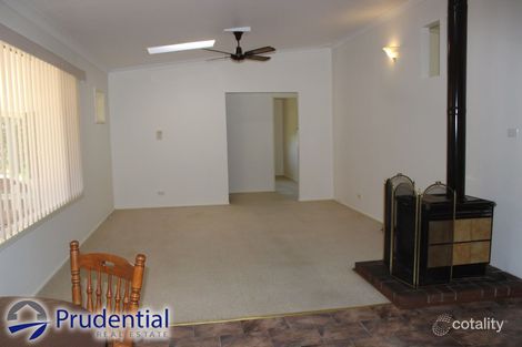 Property photo of 5 Barrie Place Leumeah NSW 2560