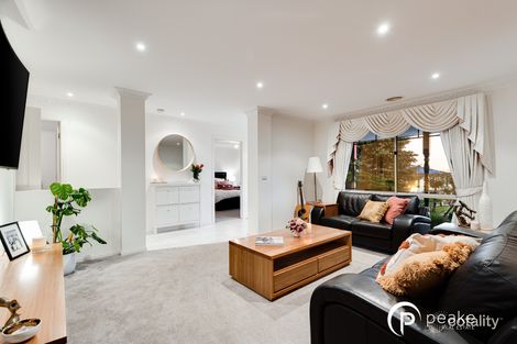 Property photo of 13 Daintree Grove Narre Warren VIC 3805