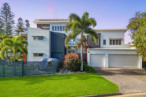 Property photo of 13 Reef Point Esplanade Scarborough QLD 4020