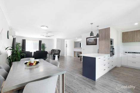 Property photo of 6 Pinehill Drive Oxenford QLD 4210