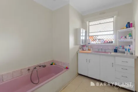 Property photo of 9 Syleham Street St Albans VIC 3021