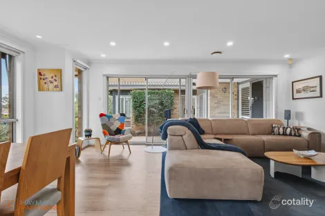 Property photo of 4 Wynter Place Hughes ACT 2605