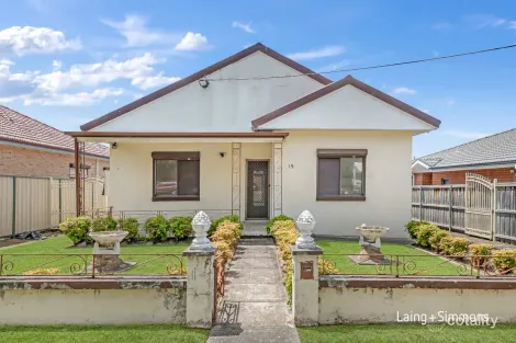 15 Grove St, Guildford, NSW 2161