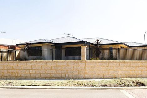Property photo of 2 Cheltenham Loop Bertram WA 6167