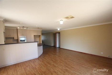 Property photo of 7 Bokara Place Glenfield Park NSW 2650