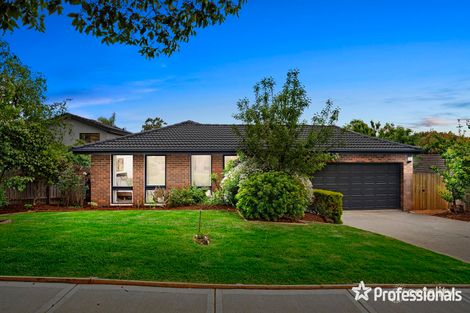 12 Eastwood Cres, Mooroolbark, VIC 3138