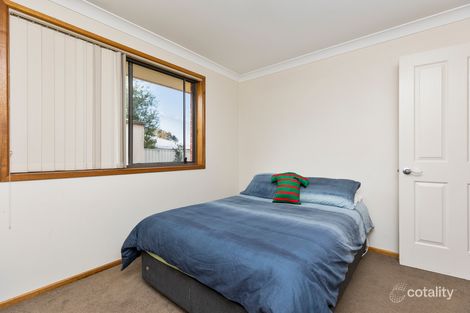 Property photo of 18 Pinnacle Place Estella NSW 2650