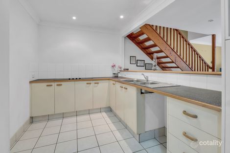 Property photo of 2/130 Plateau Crescent Carrara QLD 4211