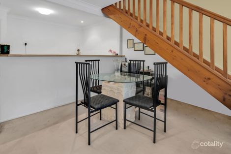 Property photo of 2/130 Plateau Crescent Carrara QLD 4211