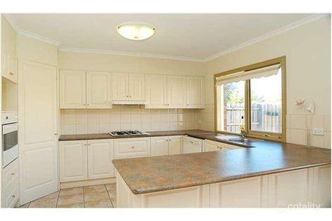Property photo of 4 Cloverdale Close Burwood East VIC 3151