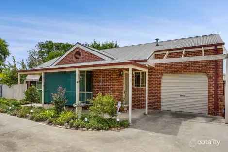 2/1 Johnson Ct, Howlong, NSW 2643