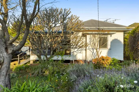 28 Lloyd St, Harristown, QLD 4350