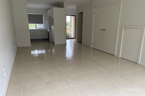 Property photo of 9 Essence Parkway Craigieburn VIC 3064
