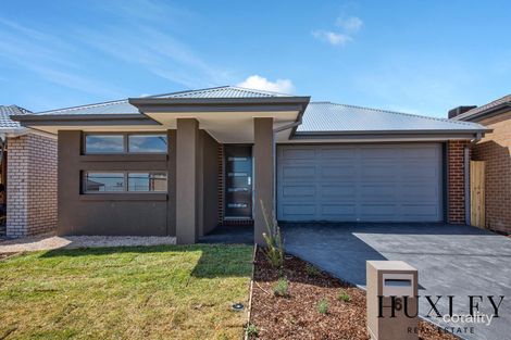 6 Journey Dr, Fraser Rise, VIC 3336